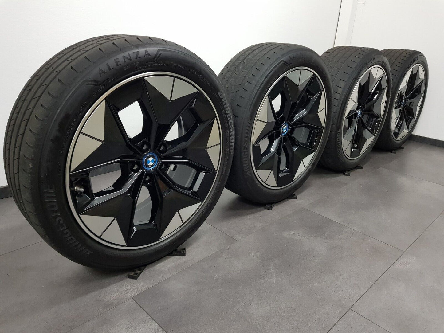 BMW 20 Zoll Sommerreifen original iX3 G08 6894844 6894845 Styling 843 Felgen
