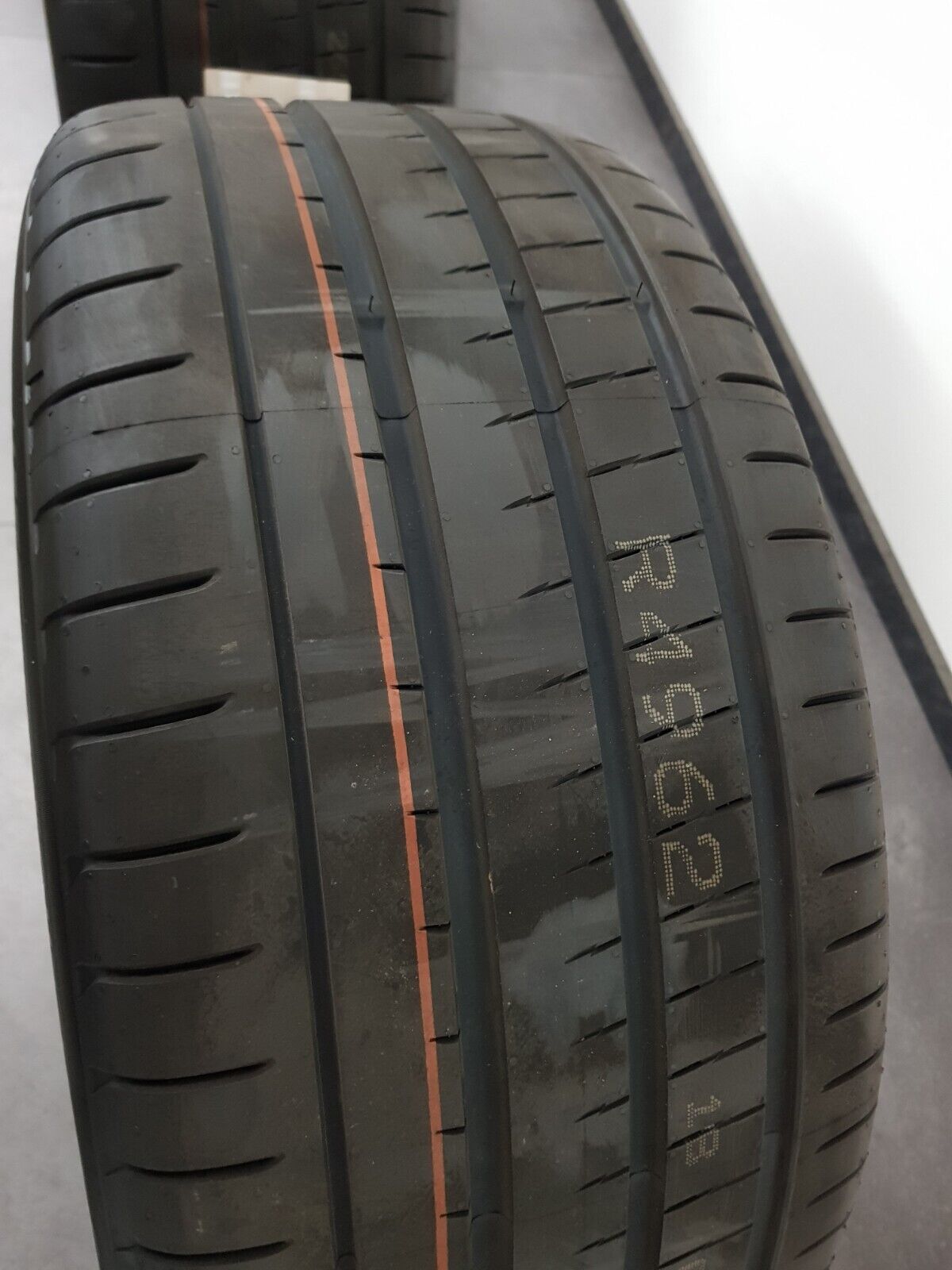 NEU 20 Zoll Sommerreifen original BMW iX3 G08 6894844 6894845 Styling 843 Felgen