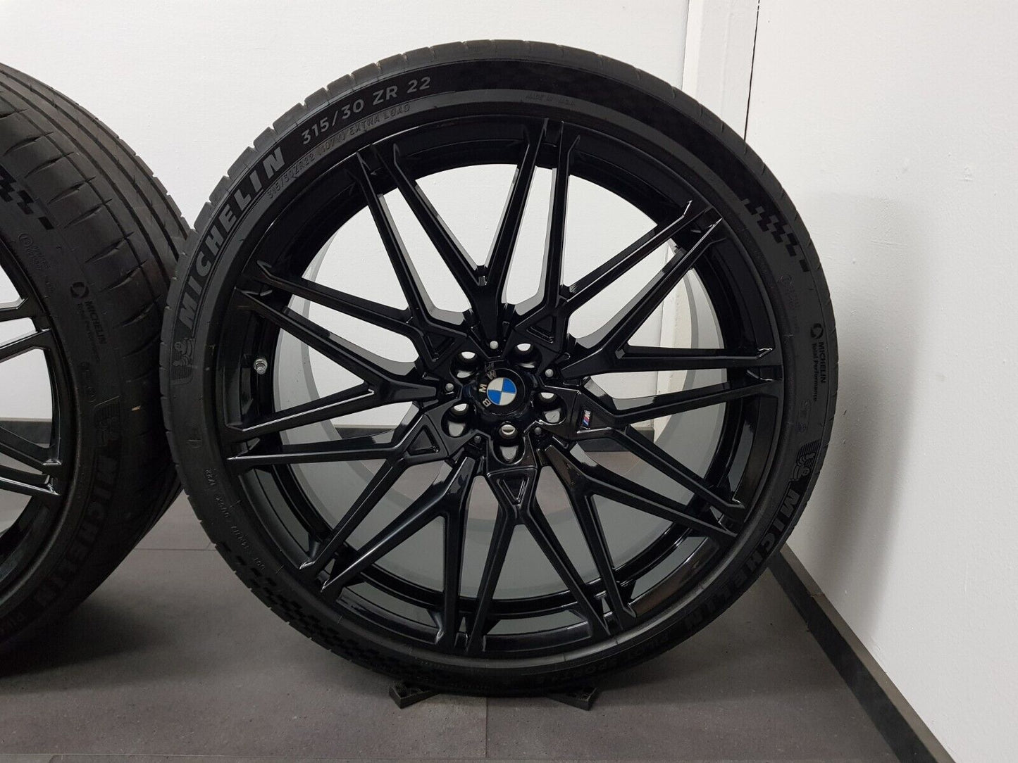 BMW 21 22 Zoll Felgen X5M F95 X6M F96 Styling M818 Sommerräder 8093563 8093564