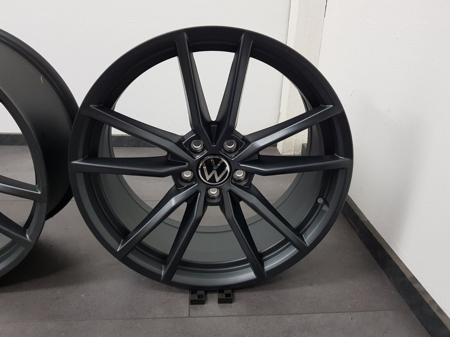 NEU VW Passat 3G B8 & T-Roc A1 19 Zoll Felgen Alufelgen Pretoria 3G0601025BS
