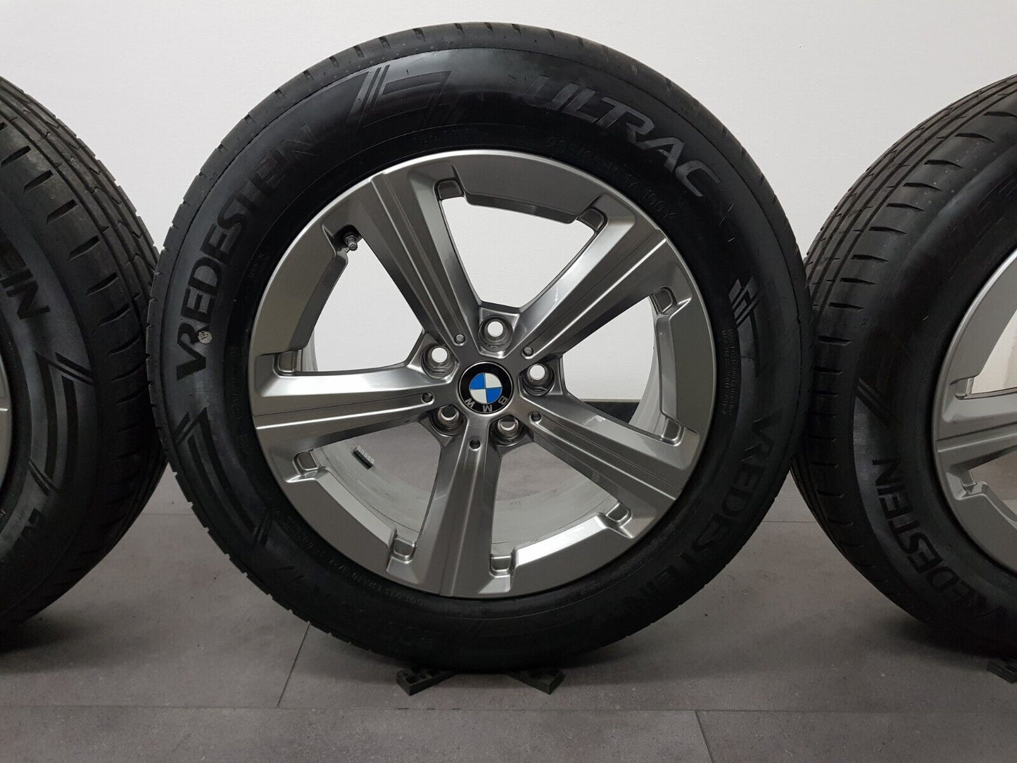 BMW 17 Zoll Felgen X1 U11 iX1 U11 Sommerreifen Sommerräder 875 6898044