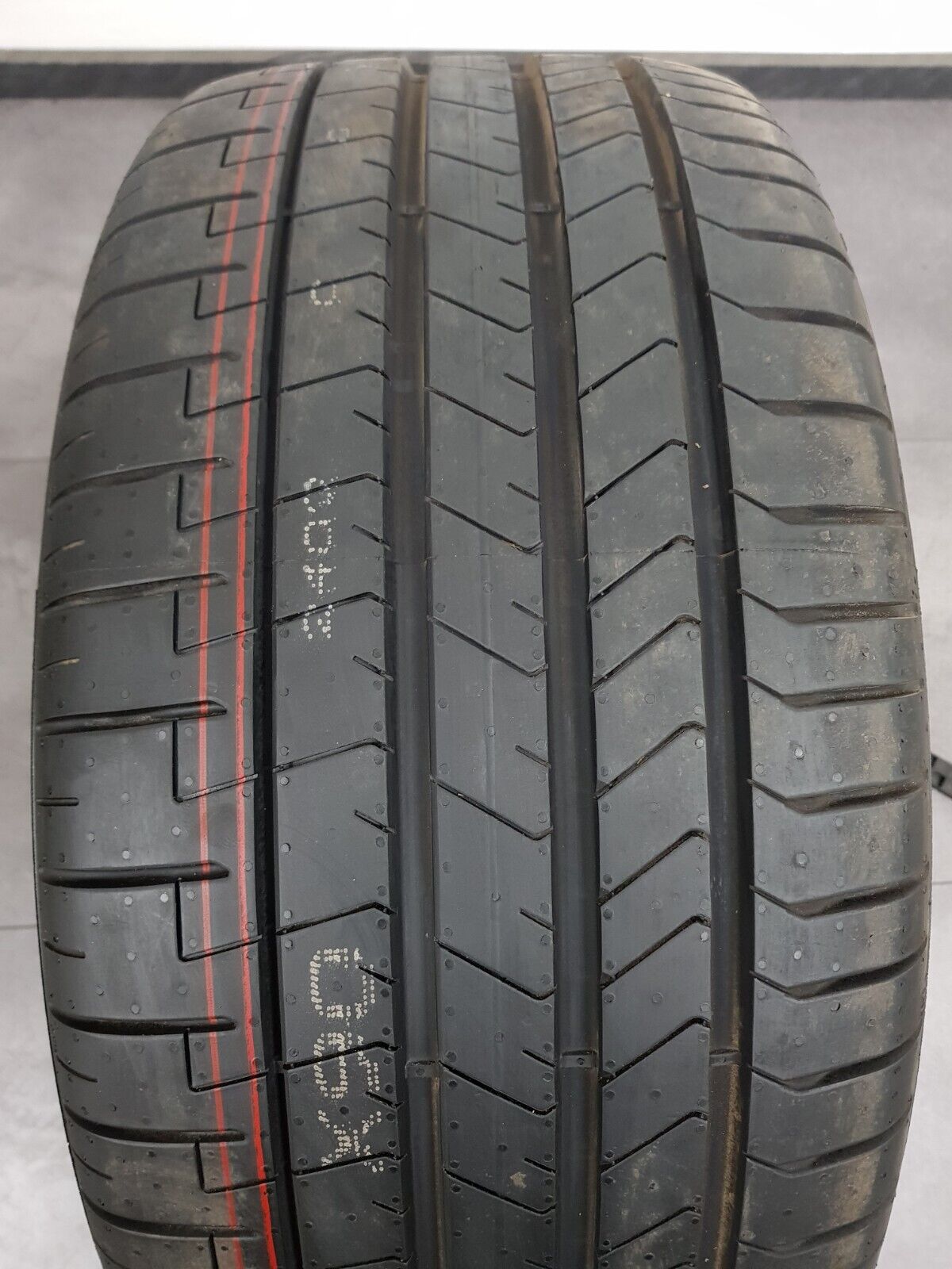 Mercedes E-Klasse 20 Zoll AMG Felgen W214 S214 A2144010500 Sommerreifen NEU