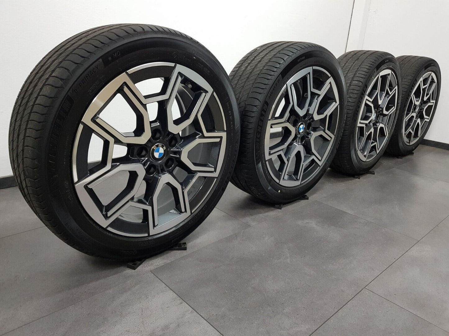 BMW X1 U11 iX1 X2 U10 19 Zoll Sommerreifen original Sommerräder 867 6898041