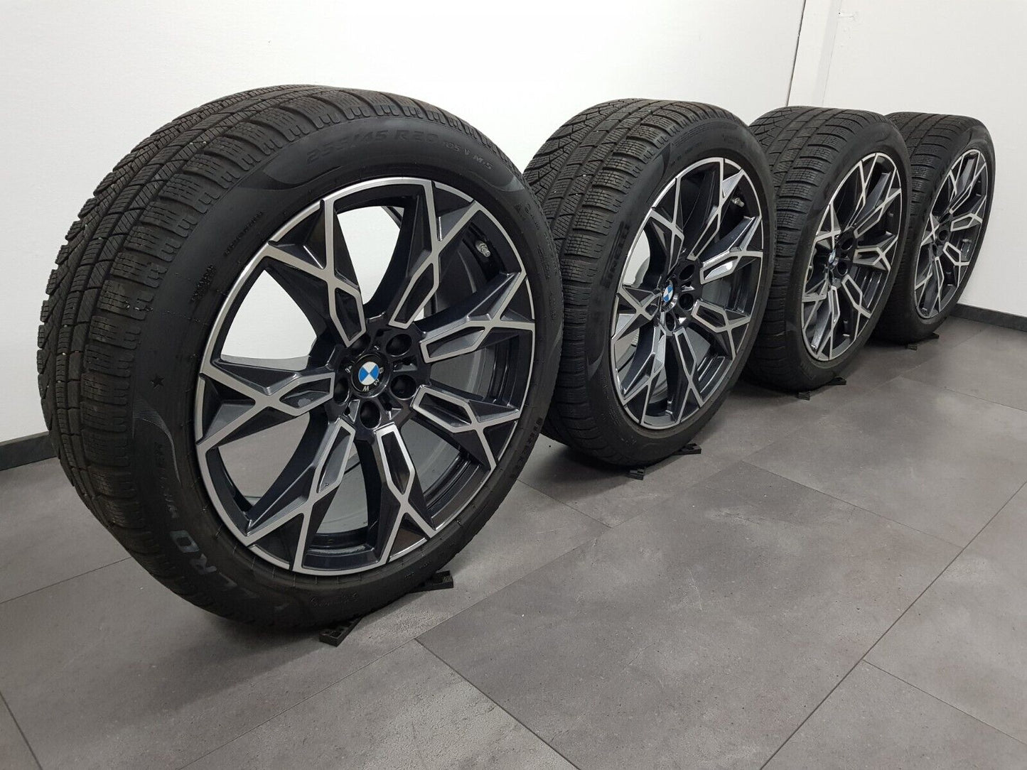 BMW 7er G70 20 Zoll Felgen Styling 905 Winterreifen Winterräder original +6,5-7m