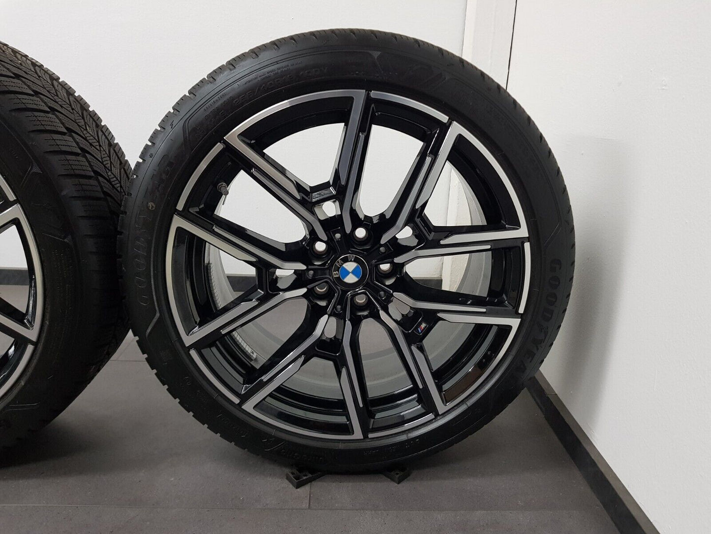 Satz BMW 19 Zoll Felgen 4er G26 I4 M859 Winterreifen Gran Coupe Winterräder W-In