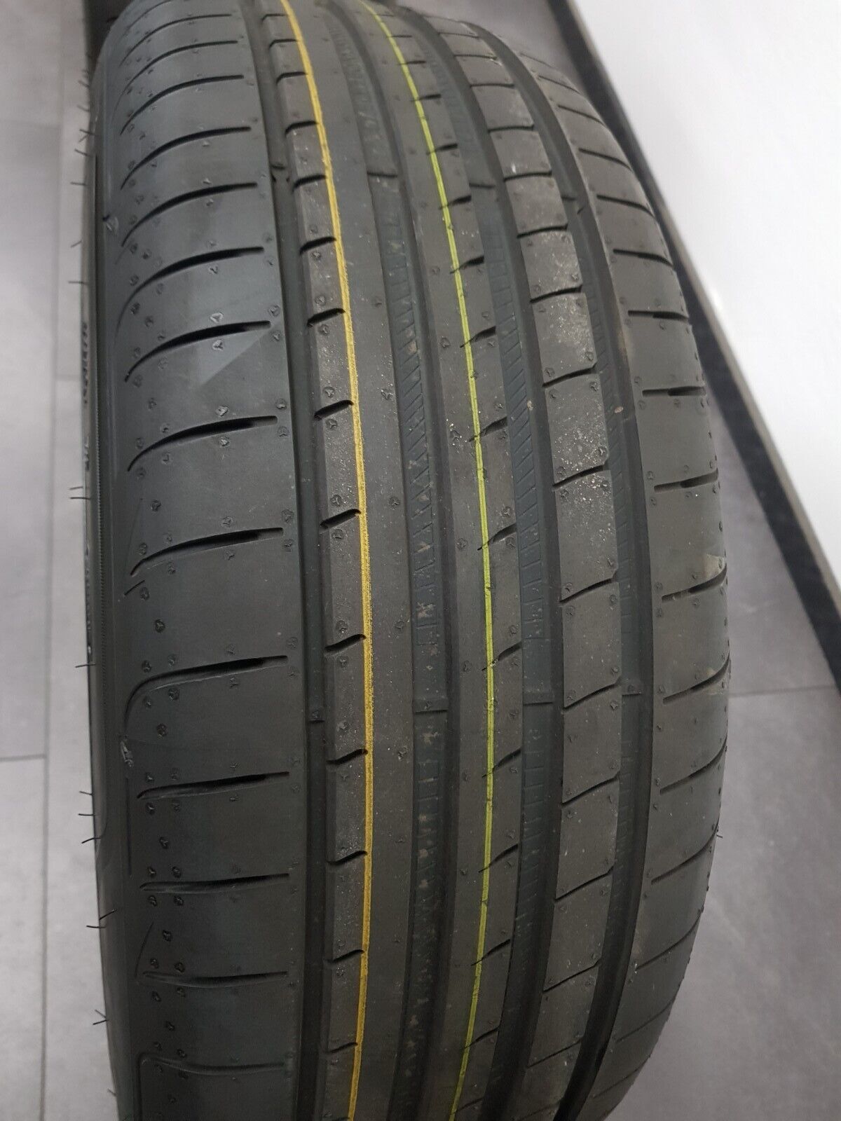 BMW Sommerreifen 19 Zoll Felgen X1 F48 X2 F39 580 Sommerräder 225 45 19 96W Neu