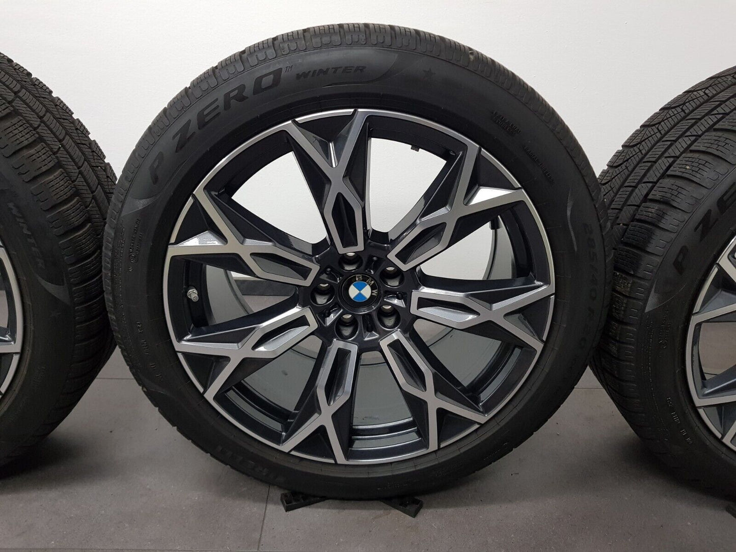 BMW 7er G70 20 Zoll Felgen Styling 905 Winterreifen Winterräder original +6,5-7m