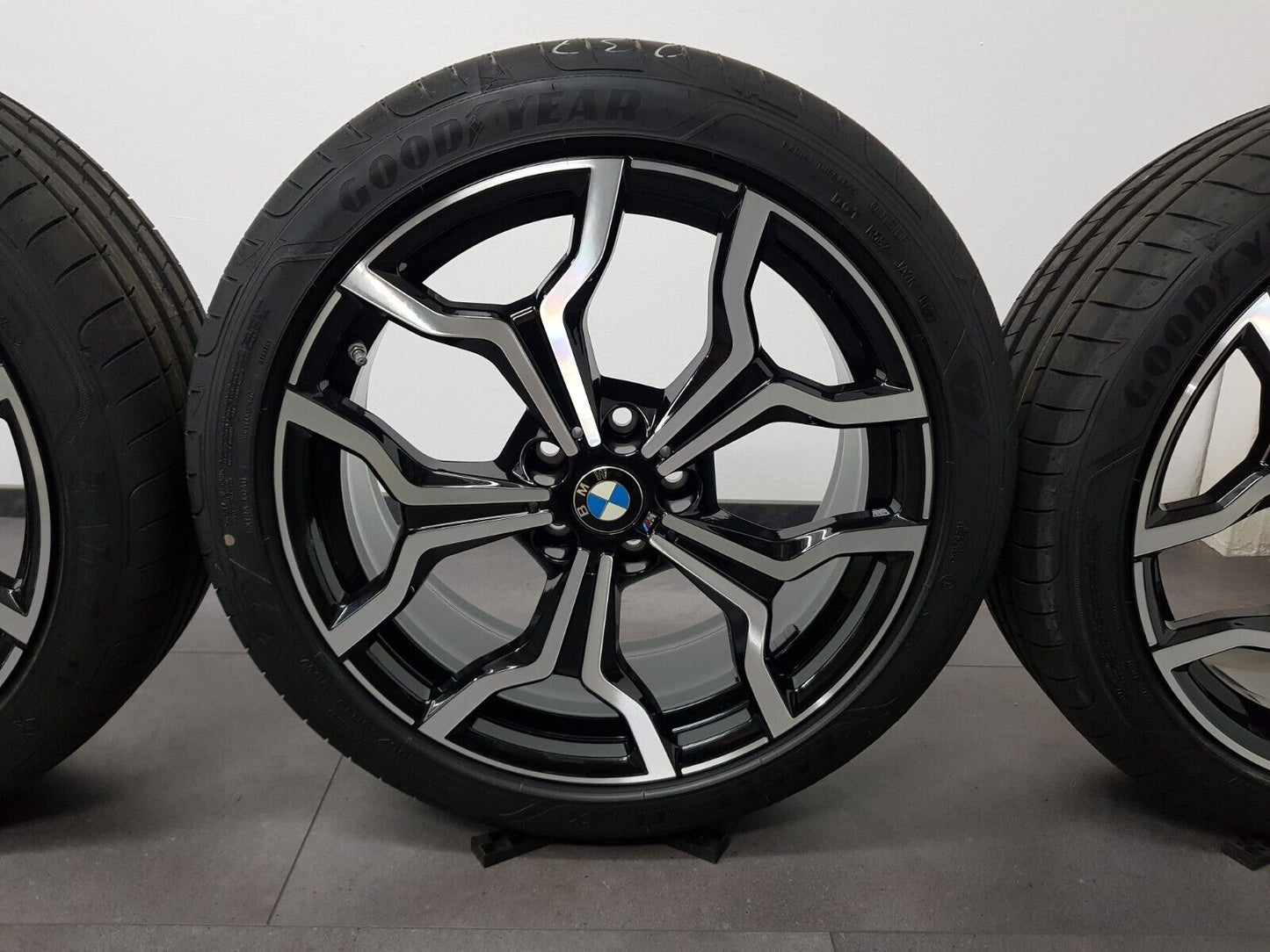 BMW Sommerreifen 19 Zoll Felgen X1 F48 X2 F39 M722 Sommerräder 8009759 Neuw. !