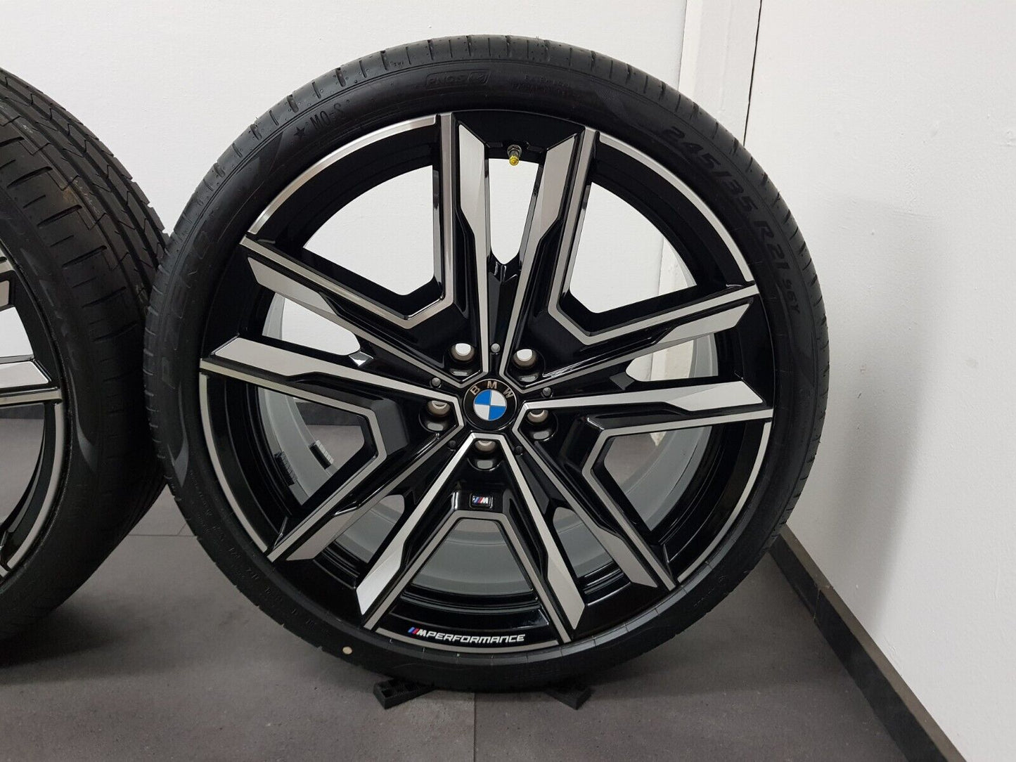 NEU BMW 21 Zoll Felgen BMW X1 iX1 U11 X2 iX2 U10 M877 Sommerreifen Performance