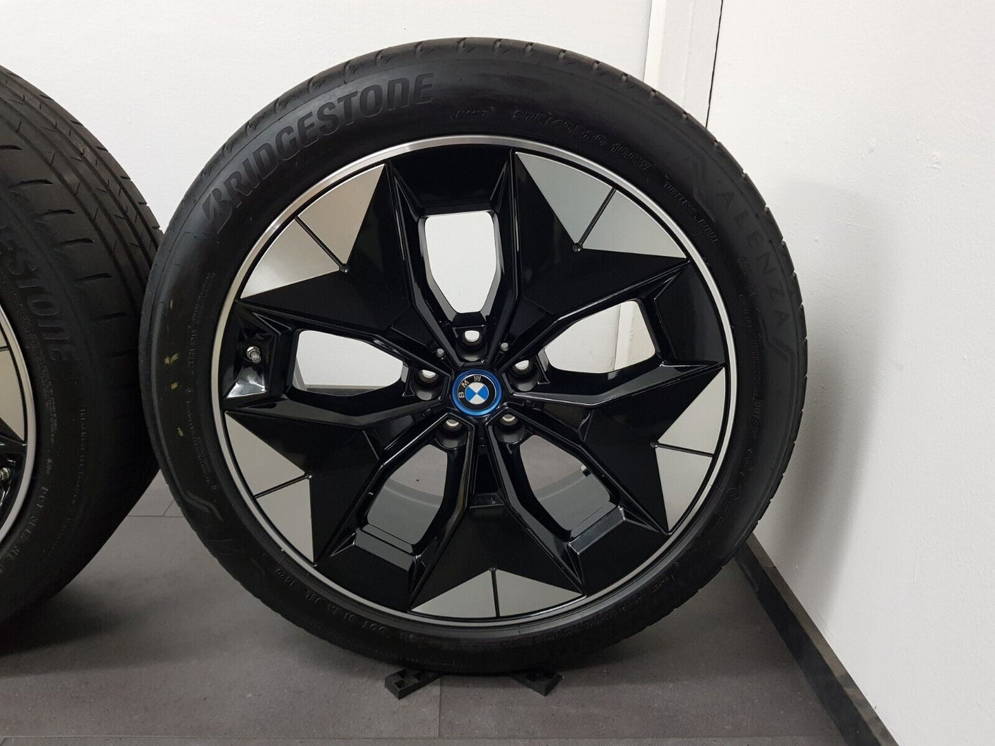 BMW 20 Zoll Sommerreifen original iX3 G08 6894844 6894845 Styling 843 Felgen
