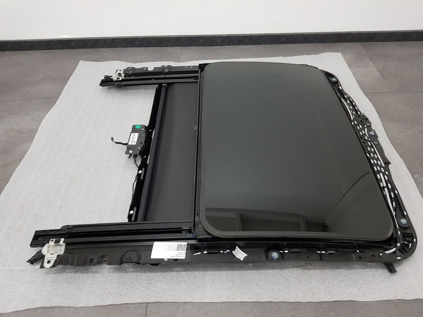 BMW G22 G82 M4 Schiebedach mit Glas Komplett 9451244 GSD Sunroof Stoff Anthrazit