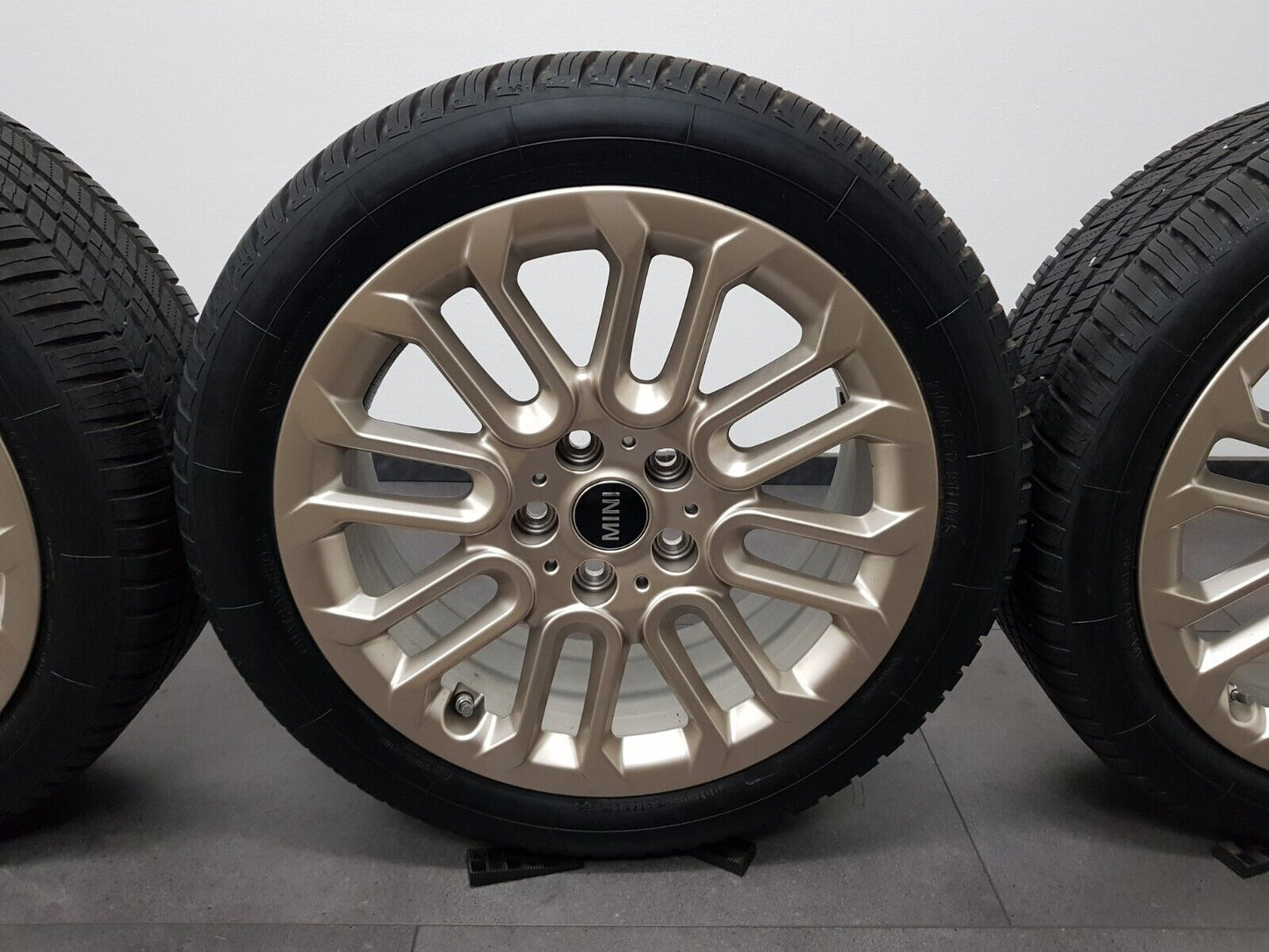 Mini 17 Zoll Felgen F65 F66 F67 Sommerreifen Sommerräder M+S Styling 956 Top!