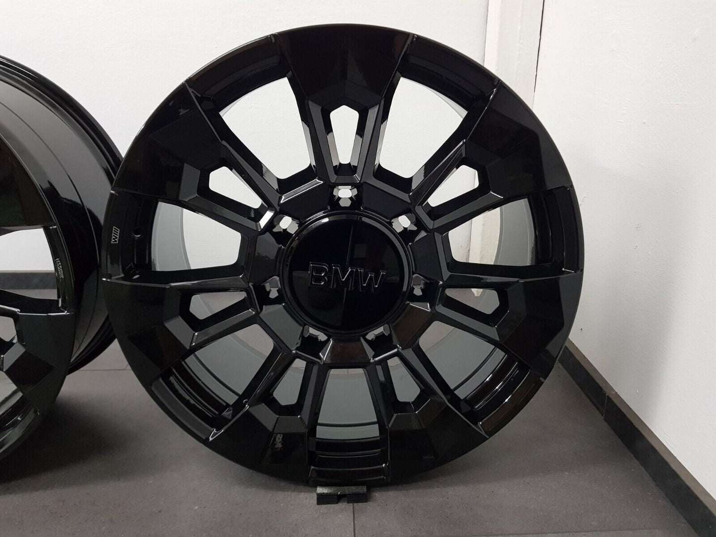 Neuw. BMW XM G09 23 Zoll Felgen Styling M923 923M 6856021 6856022 Alufelgen Top!