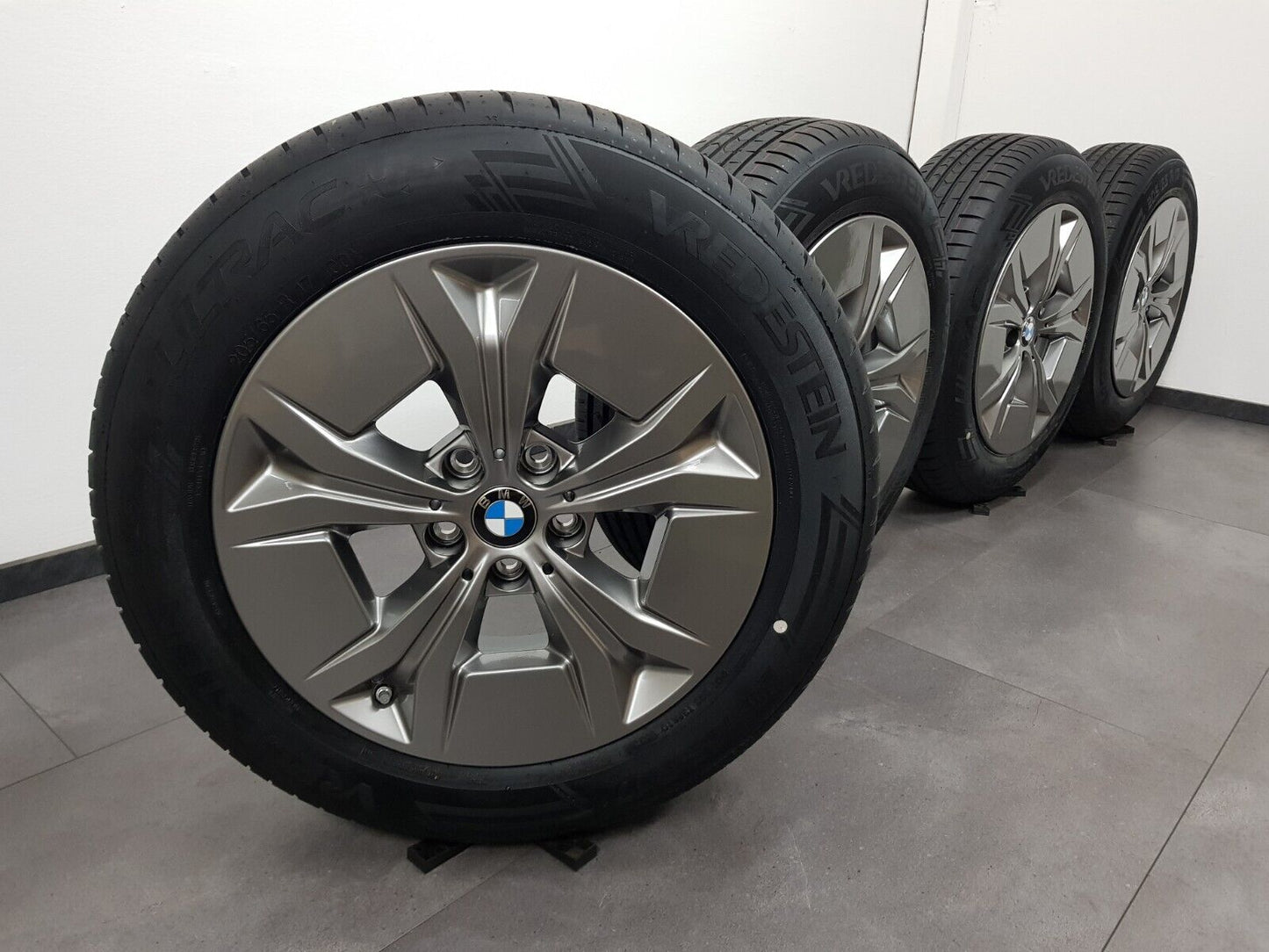 NEU BMW 17 Zoll Felgen X1 U11 X2 U10 Sommerreifen Sommerräder 6898036 864