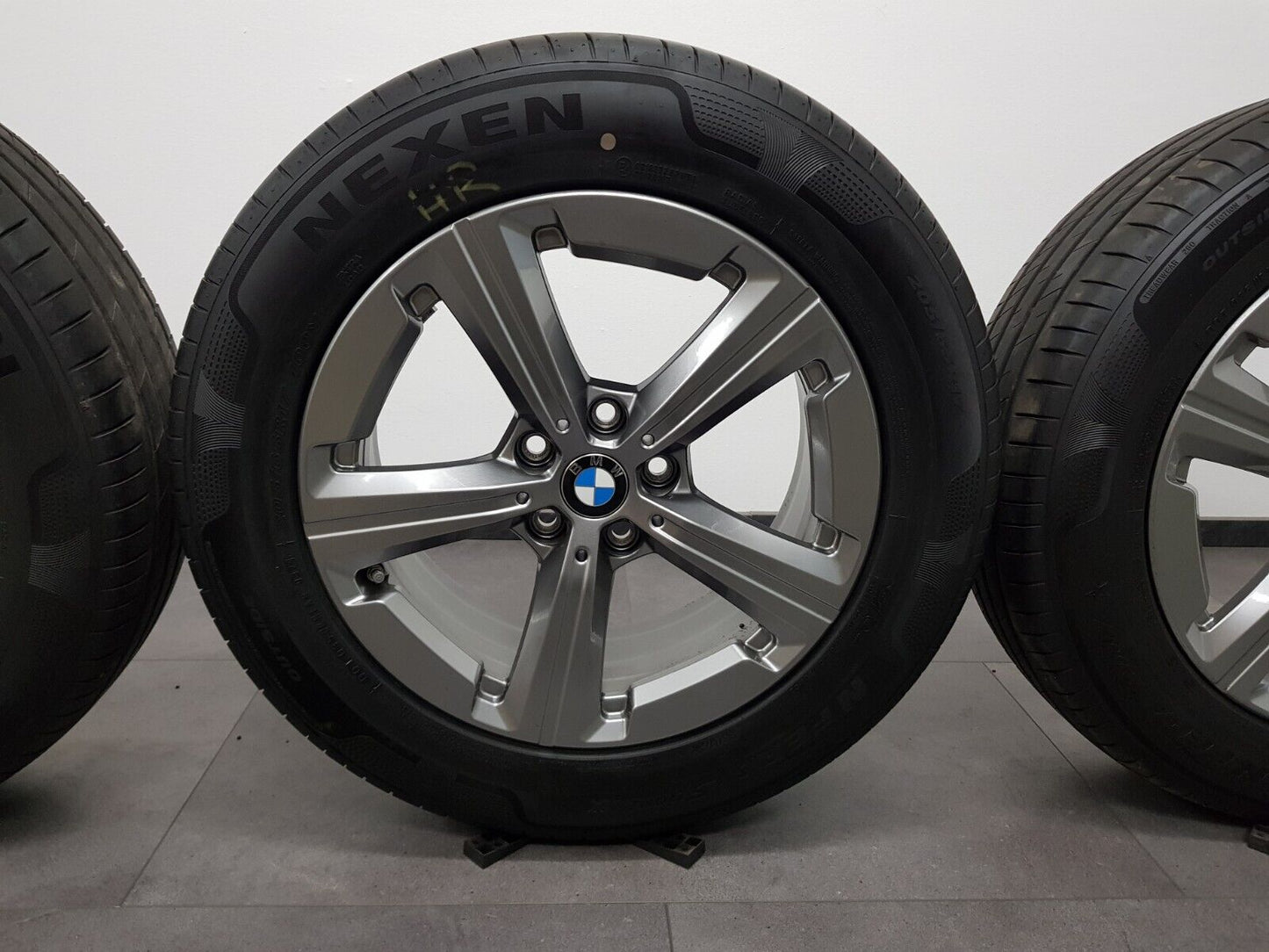 BMW 17 Zoll Felgen X1 U11 iX1 U11 Sommerreifen Sommerräder 875 6898044 DOT23