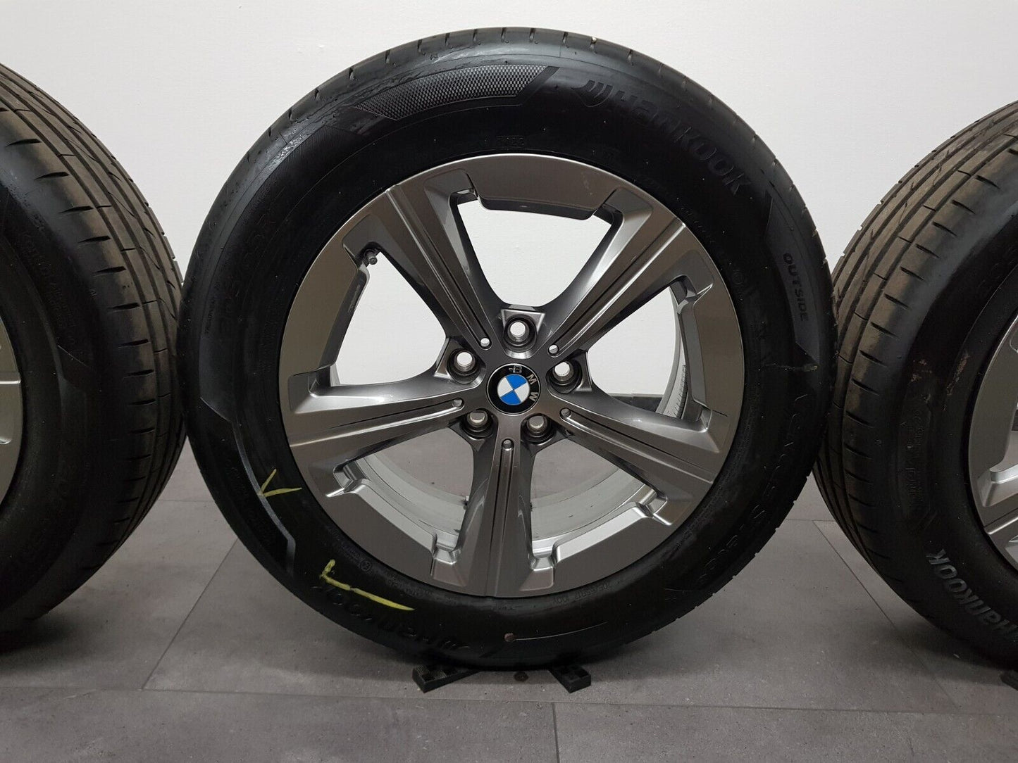 BMW 17 Zoll Felgen X1 U11 iX1 U11 Sommerreifen Sommerräder 832 +6mm 6891173