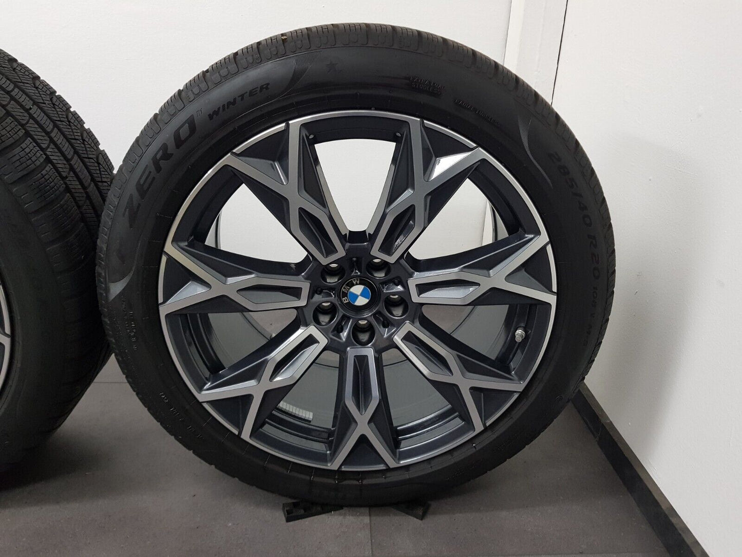 BMW 7er G70 20 Zoll Felgen Styling 905 Winterreifen Winterräder original +6,5-7m