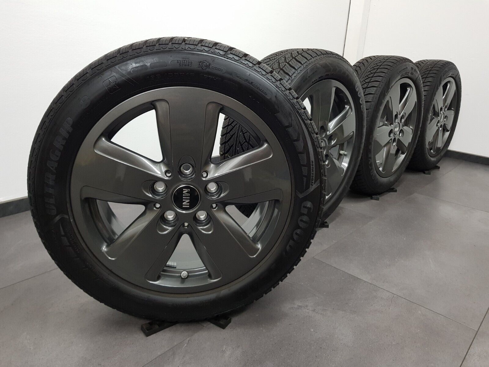 MINI F55 F56 F57 Winterräder offers Stahlfelgen Michelin Reifen