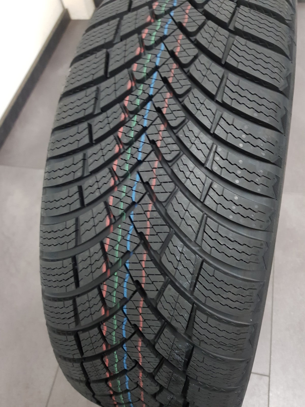 45954711