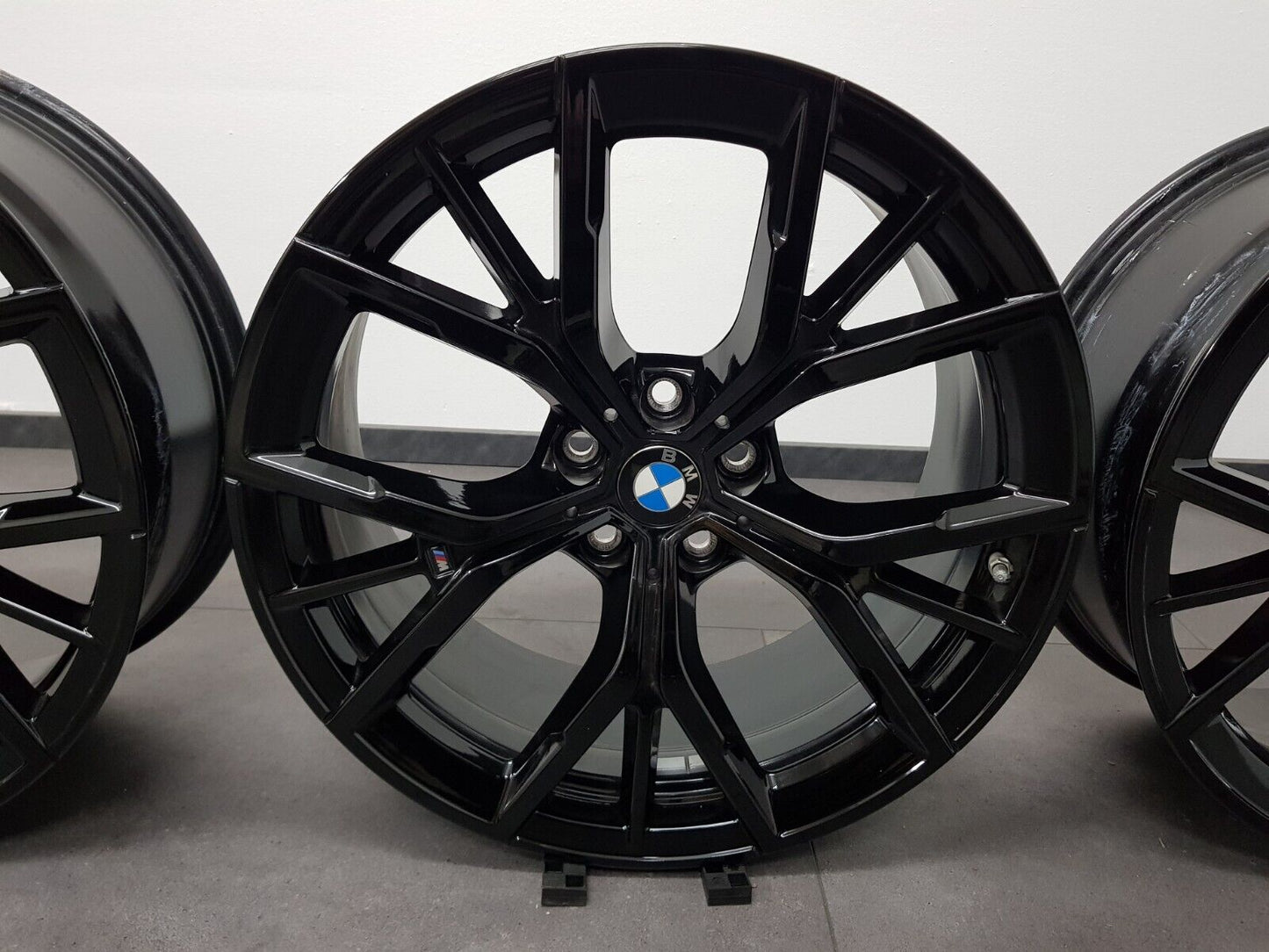 4x BMW Felgen 19 Zoll Felgen 5er G30 G31 M845 Alufelgen 8747234 8747235 Neuw.