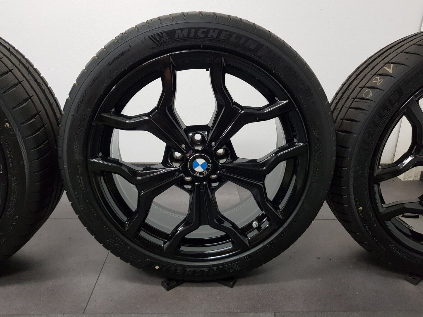 BMW Sommerreifen 19 Zoll Felgen X1 F48 X2 F39 M722 Sommerräder 8009759 Neuw. !