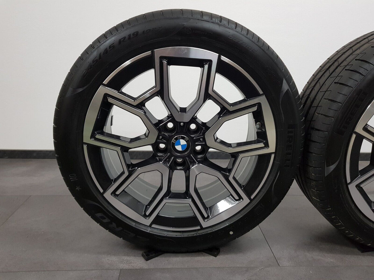 BMW X1 U11  iX1 U12  19 Zoll Sommerreifen original Sommerräder 867 6898041