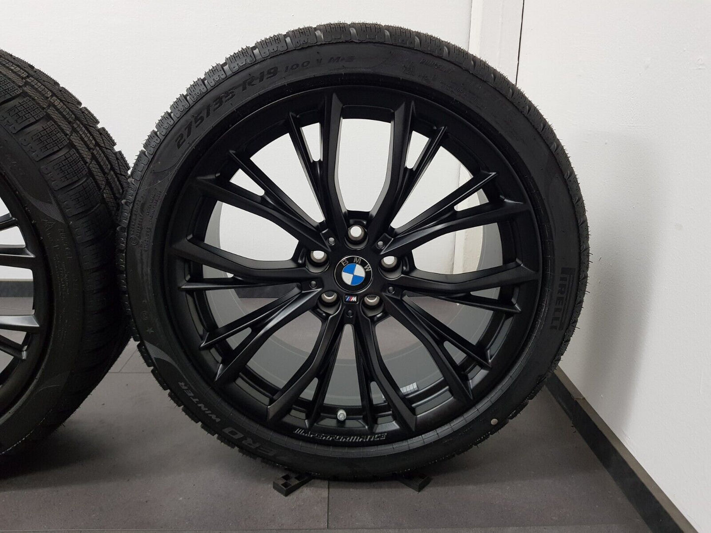 BMW Winterreifen 19 Zoll Felgen 5er G30 G31 8er Winterräder M786 Performance Top