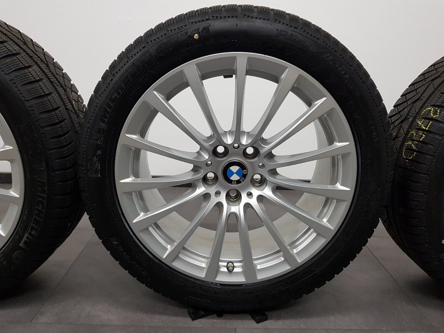 47683620