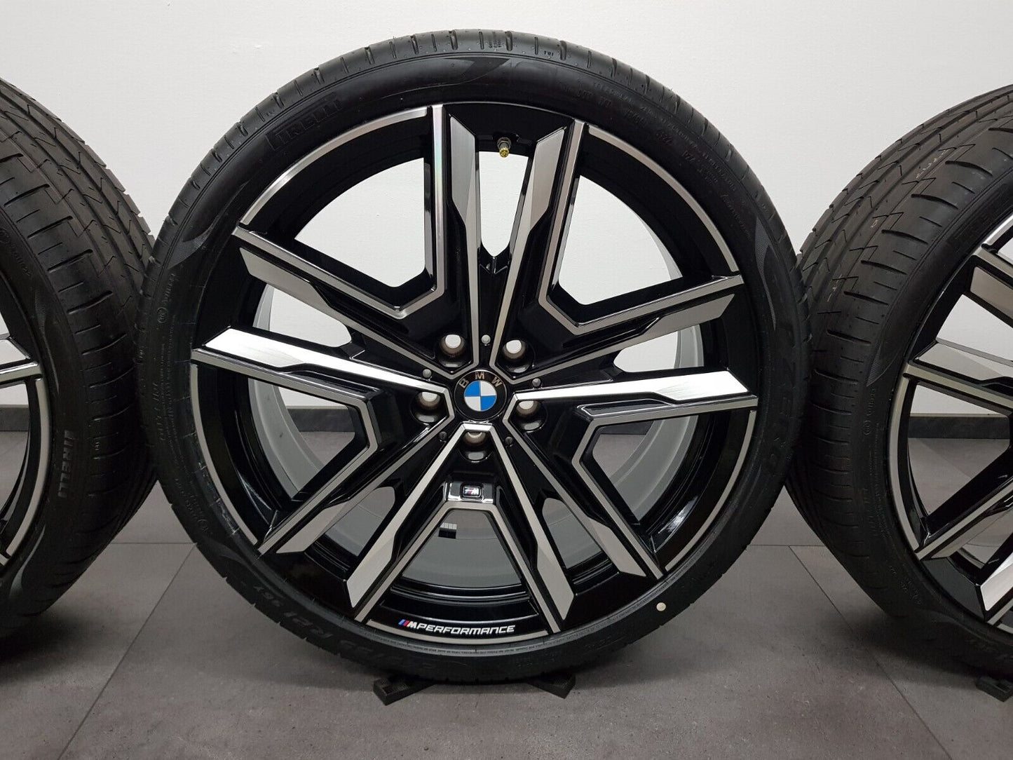 NEU BMW 21 Zoll Felgen BMW X1 iX1 U11 X2 iX2 U10 M877 Sommerreifen Performance