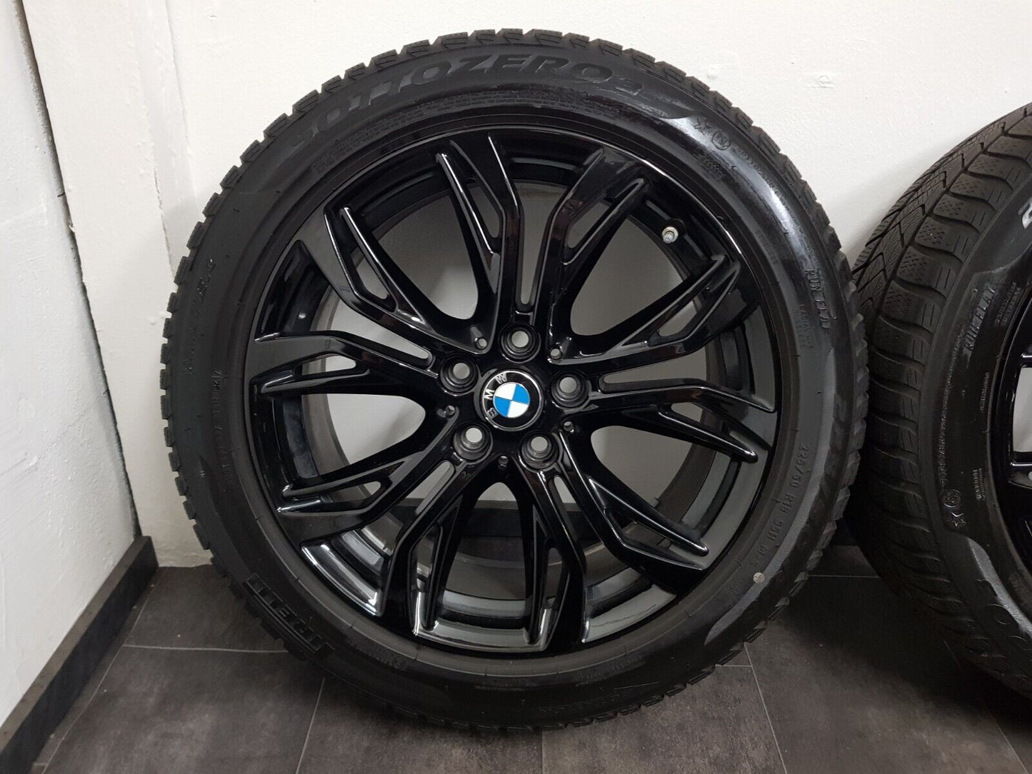 BMW Winterreifen 18 Zoll Felgen X1 F48 X2 F39 X 566 Winterräder schwarz 6856067