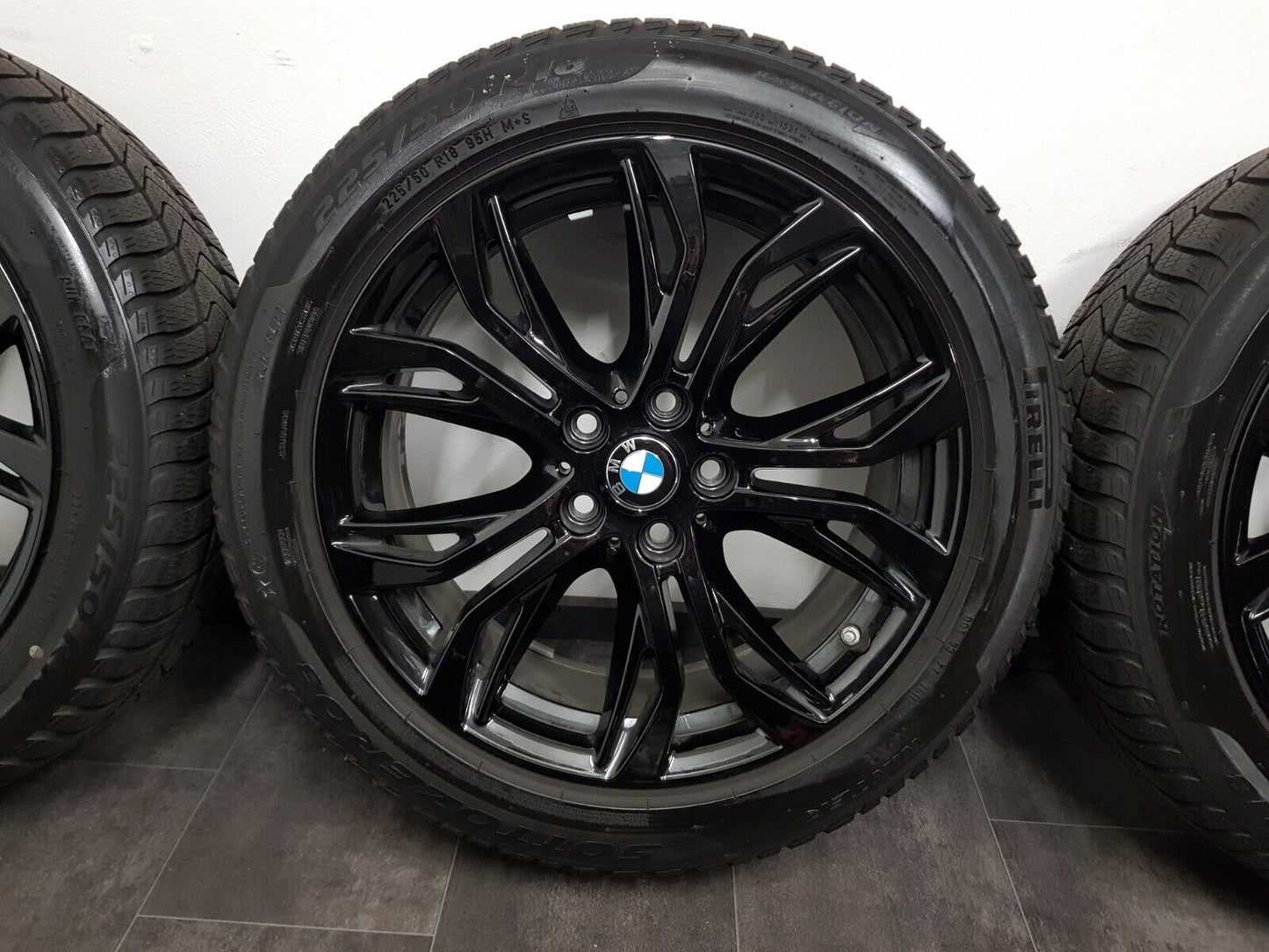 BMW Winterreifen 18 Zoll Felgen X1 F48 X2 F39 X 566 Winterräder schwarz 6856067