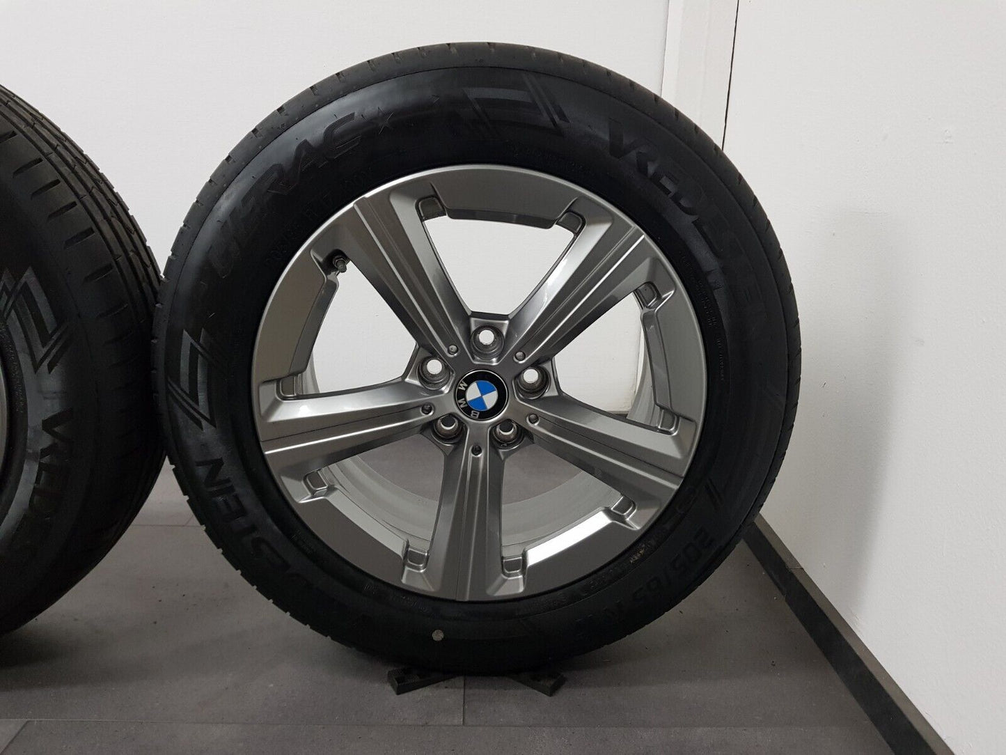 BMW 17 Zoll Felgen X1 U11 iX1 U11  Sommerreifen Sommerräder 875 6898044