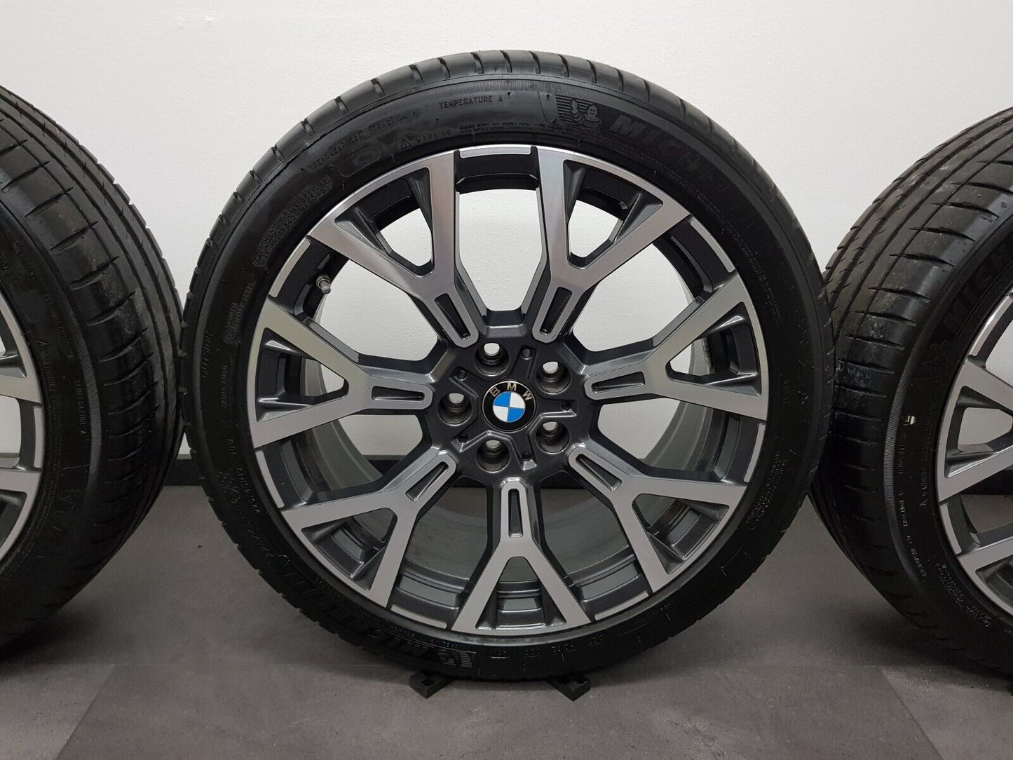 BMW Sommerreifen 19 Zoll Felgen X1 F48 X2 F39 580 Sommerräder Reifen 6883003