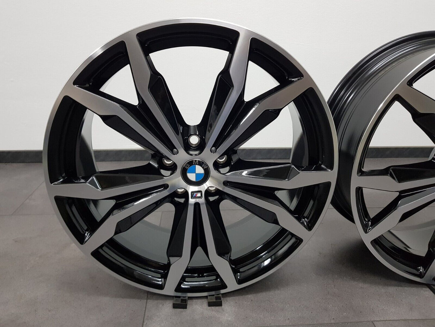 NEU BMW 20 Zoll Felgen X1 F48 X2 F39 8008622 M716 Alufelgen Inkl. Nabendeckel!