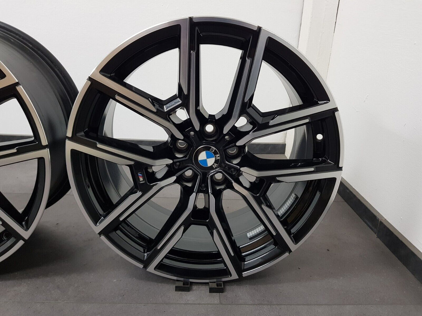 4x BMW 19 Zoll Felgen 4er G26 I4 M859 Gran Coupe 8747304 8747305 Alufelgen Neuw.