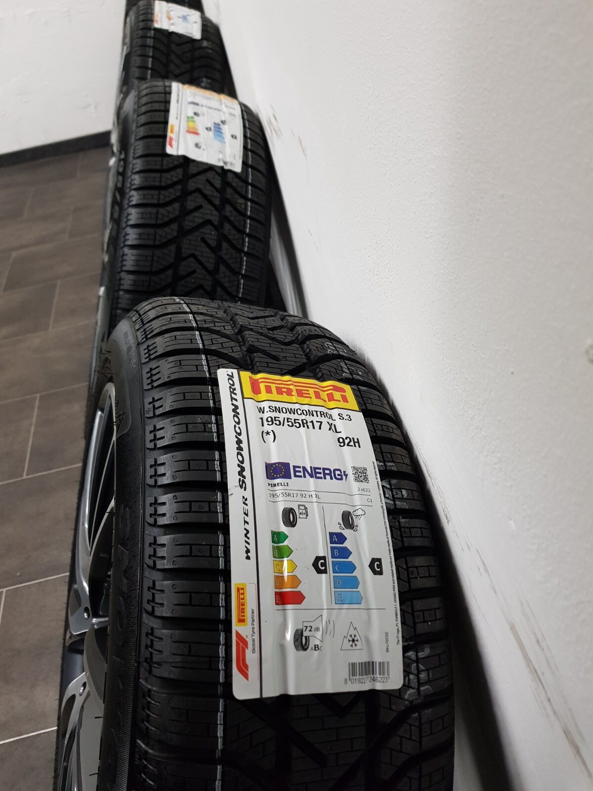 45053000