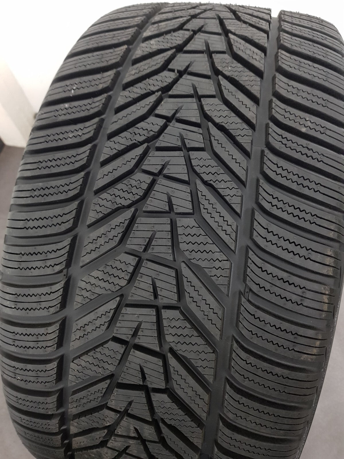45714550