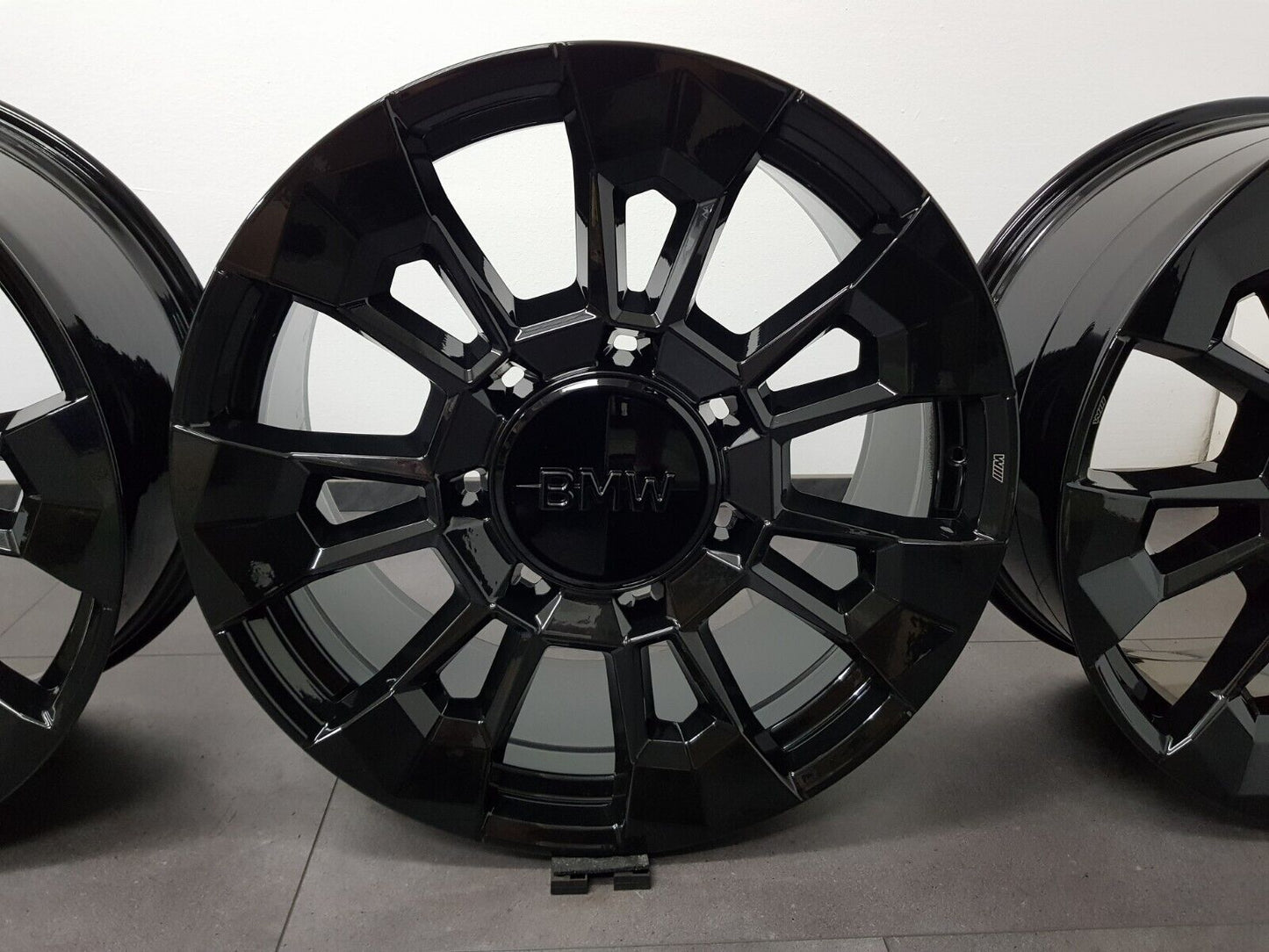 Neuw. BMW XM G09 23 Zoll Felgen Styling M923 923M 6856021 6856022 Alufelgen Top!