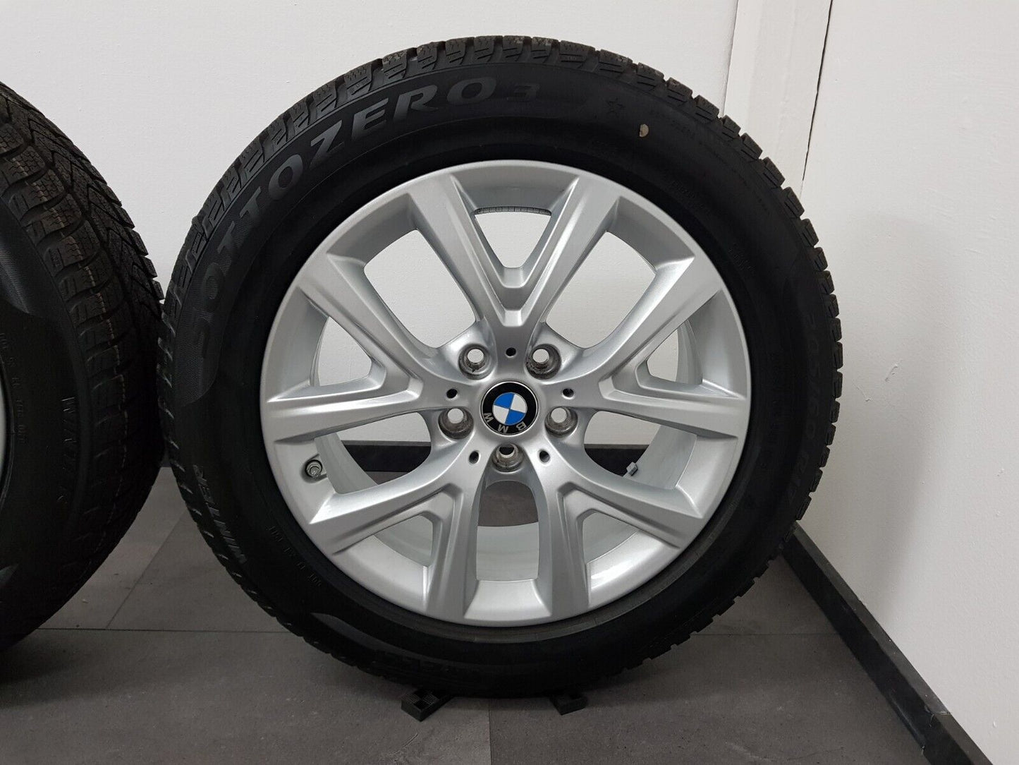 BMW Winterreifen 17 Zoll Felgen X1 F48 X2 F39 574 Winterräder Reifen 6856076