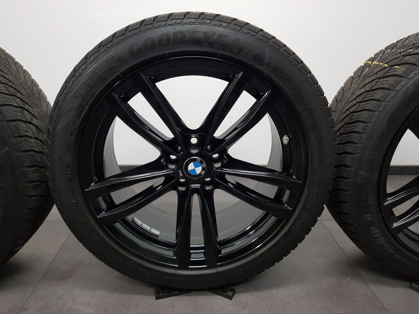 BMW 19 Zoll Felgen 7er G11 G12 6er GT G32 Winterreifen Winterräder schwarz M647