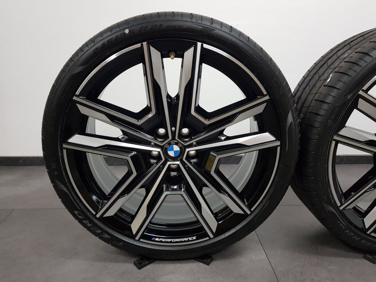 NEU BMW 21 Zoll Felgen BMW X1 iX1 U11 X2 iX2 U10 M877 Sommerreifen Performance!