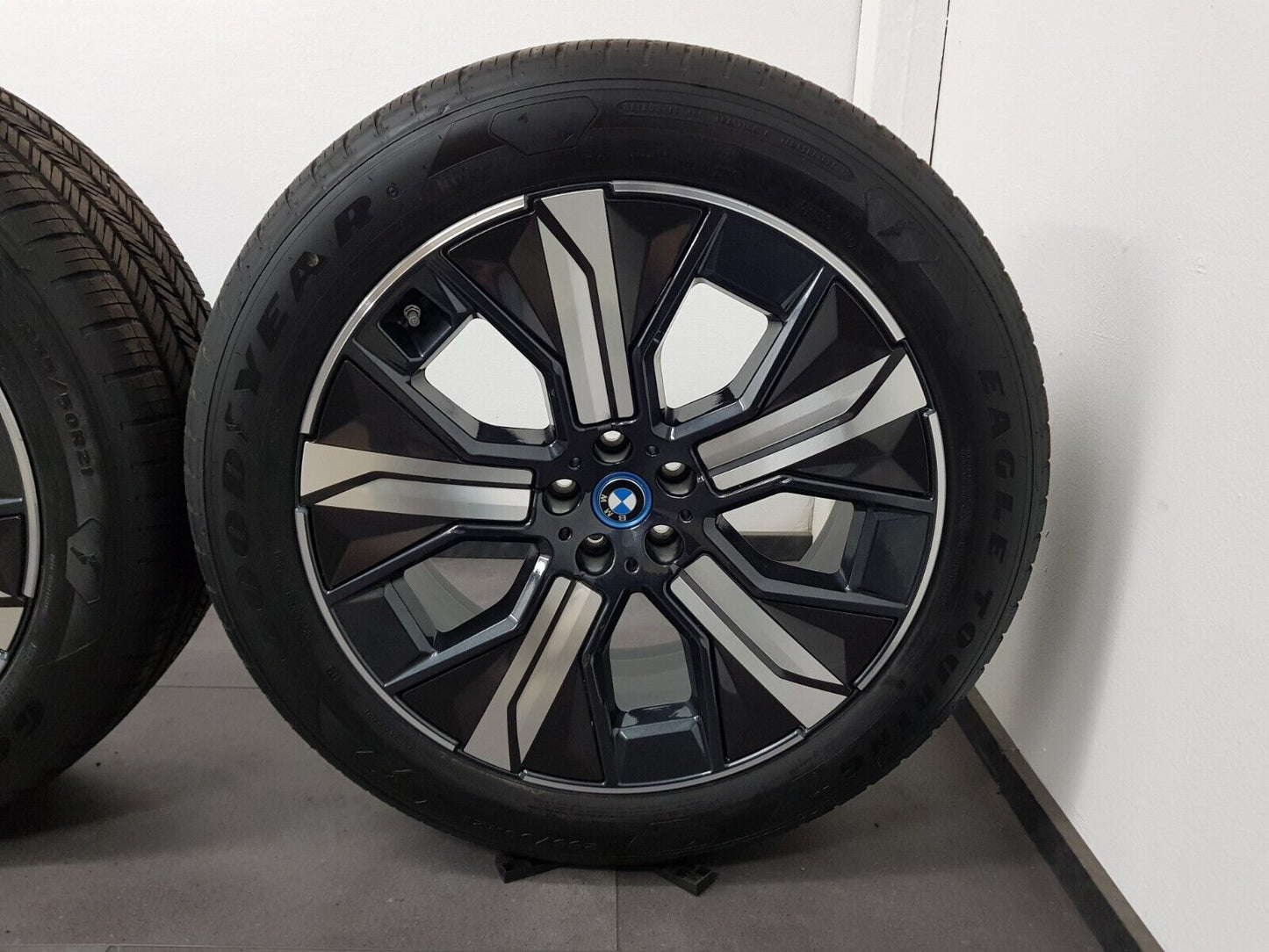 BMW iX 21 Zoll Felgen Sommerräder i20 Styling 1012 5A41F90 Sommerreifen original