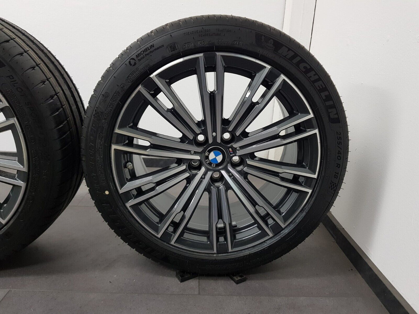 BMW Sommerreifen 18 Zoll 3er G20 G21 4er G22 G23 M790 Sommerräder Radsatz