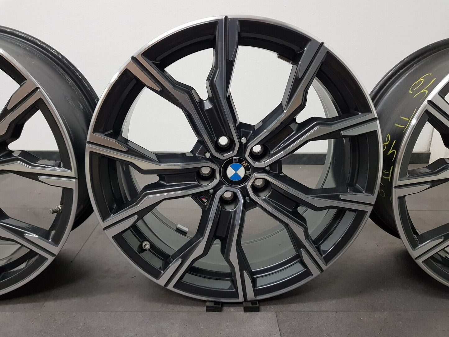 BMW 19 Zoll Felgen X1 F48 X2 F39 M816 Alufelgen 8092163 inkl. RDKS + Deckel