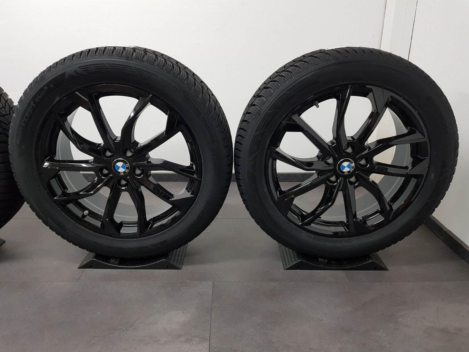 https://i.ebayimg.com/00/s/MTIwMFgxNjAw/z/0SEAAOSwoiJn4Uot/$_57.JPG?set_id=880000500F