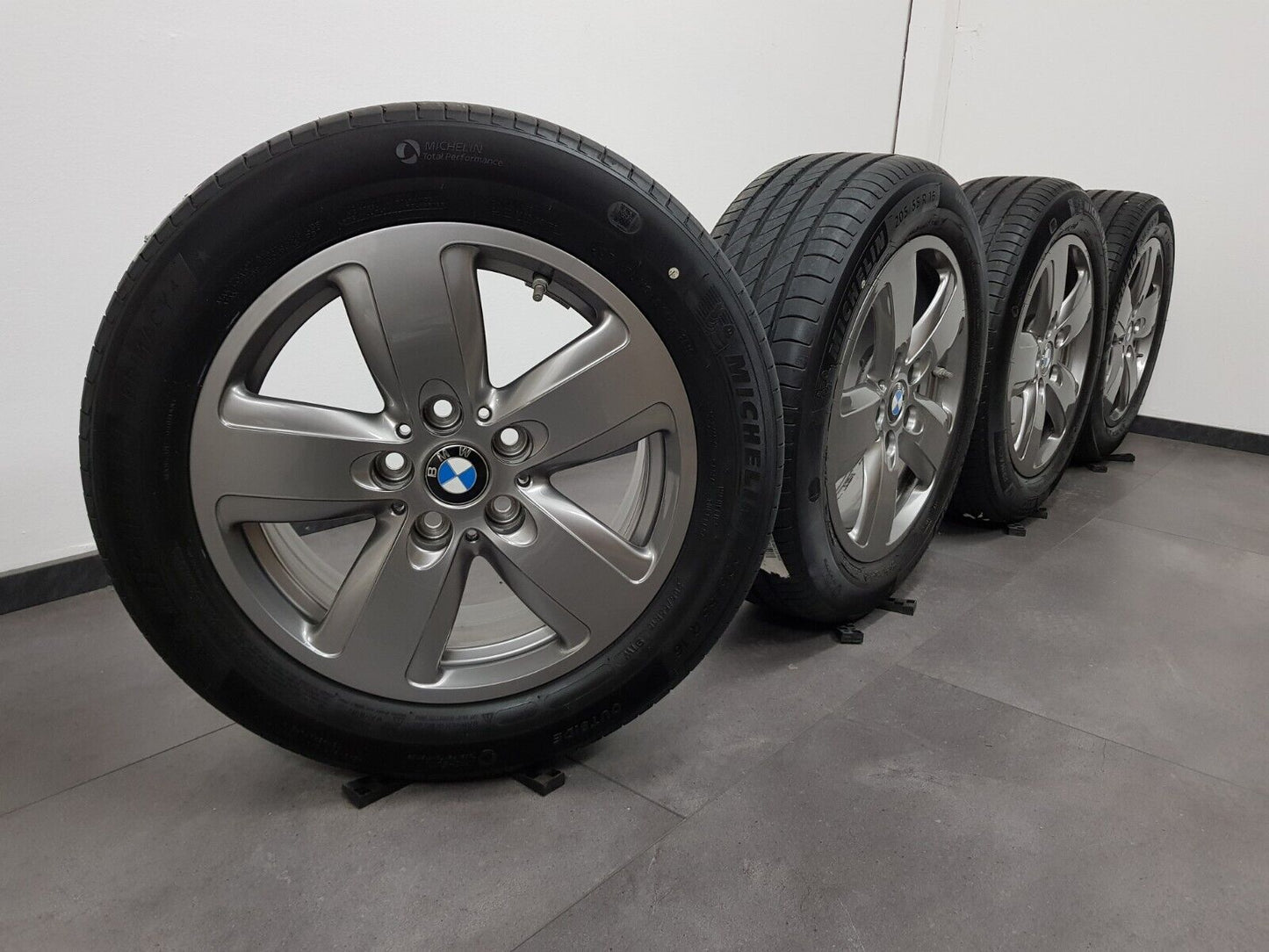 BMW 1er F40 2er F44 Sommerräder 16 Zoll Revolite Spoke 517 Sommerreifen +6mm