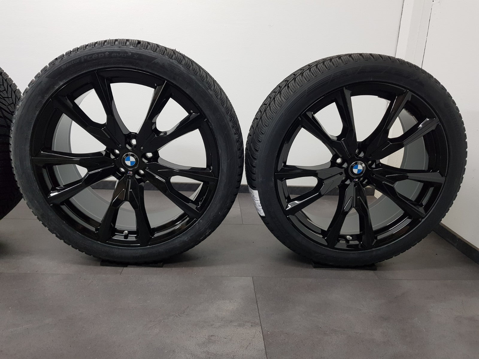 45990923