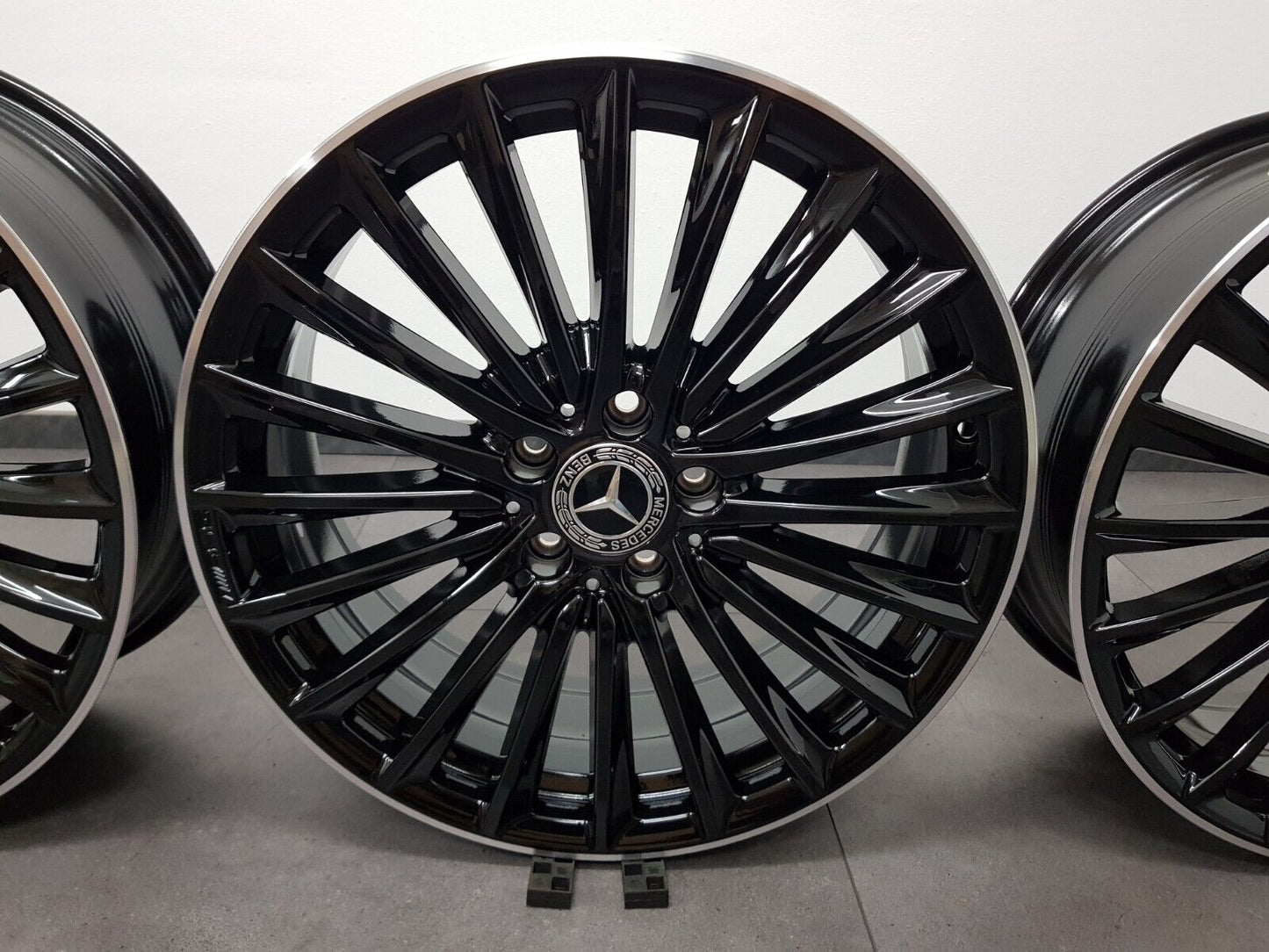 NEU Mercedes A-Klasse B CLA 19 Zoll W177 W247 C118 X118 AMG Felgen A1774014200