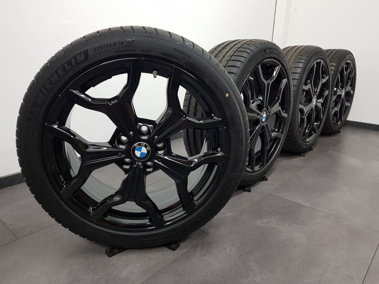 BMW Sommerreifen 19 Zoll Felgen X1 F48 X2 F39 M722 Sommerräder 8009759 Neuw. !