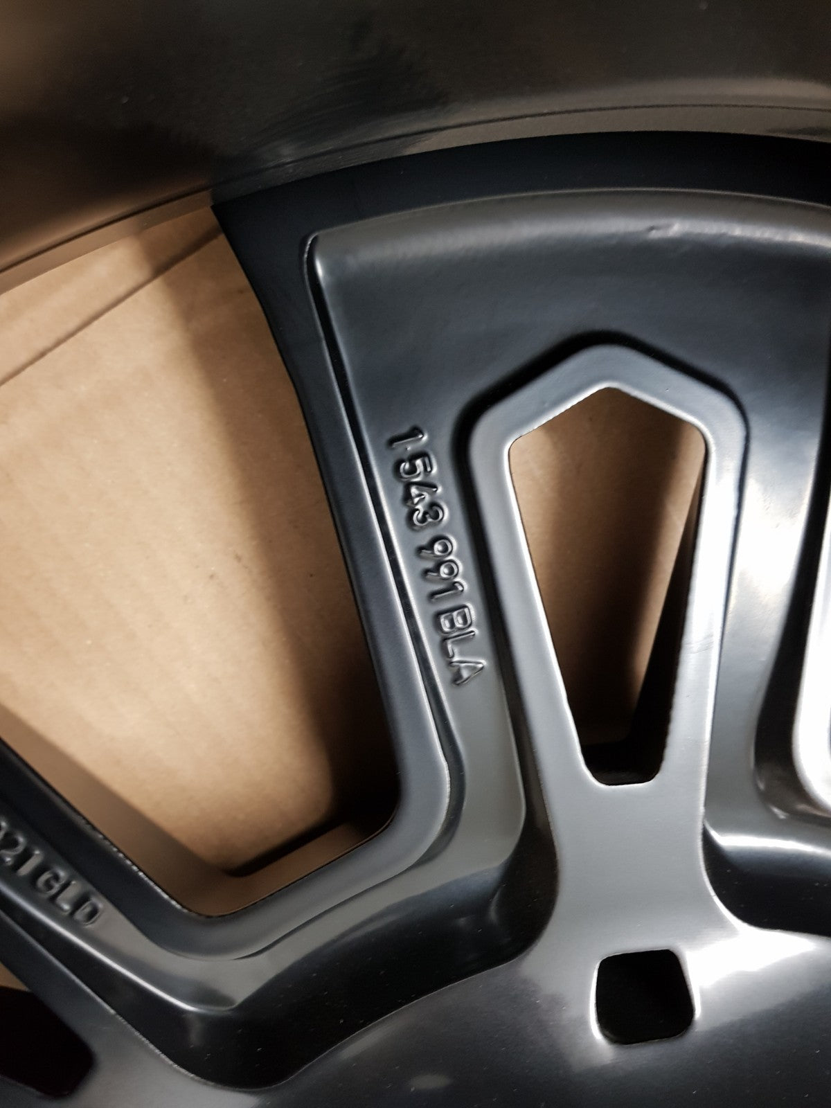 47684907